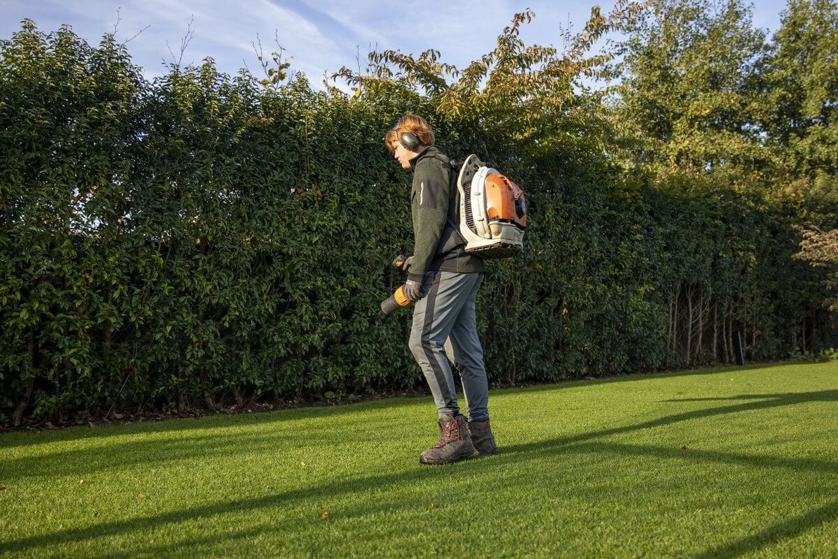 Winteronderhoud: zo ligt je tuin er tot maart netjes bij