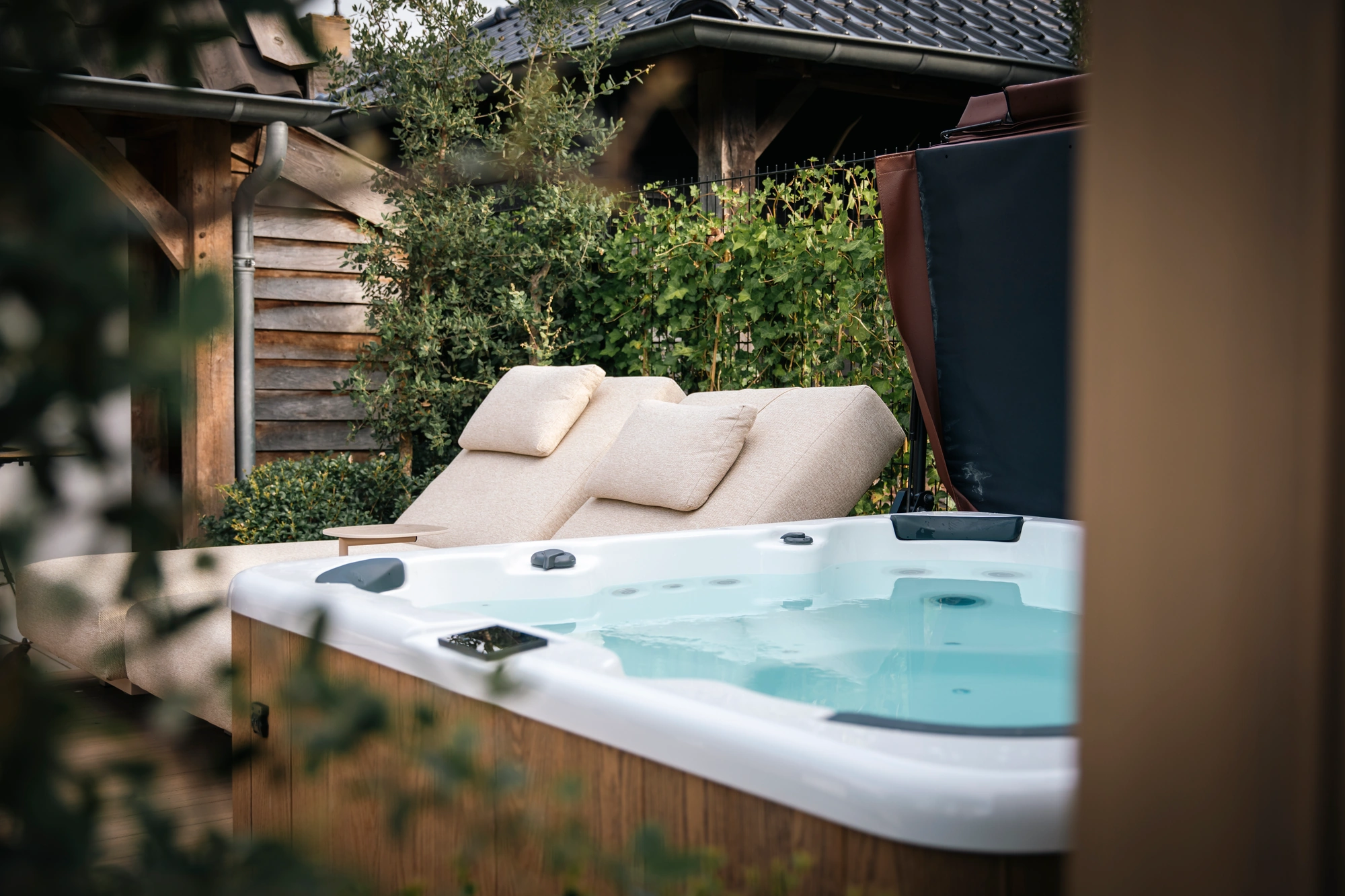 Tuinontwerp twee-onder-een kap tuin in Zwijndrecht - 489a7944